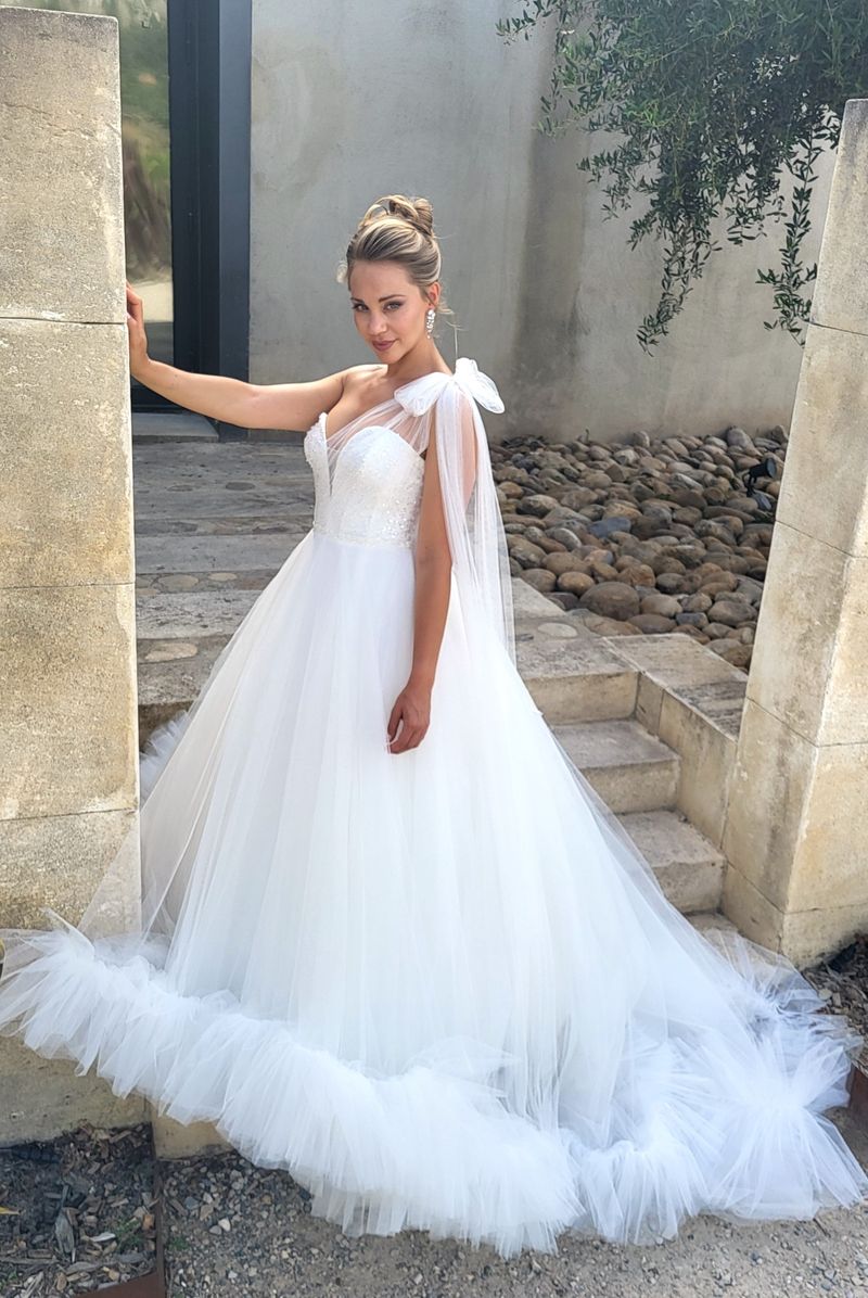 Robe de mariée princesse avec longue traine