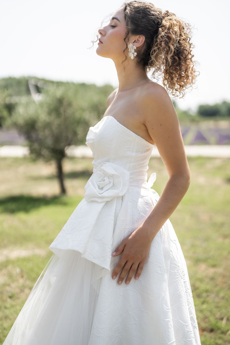 Robe de mariée bustier en brocard de soie